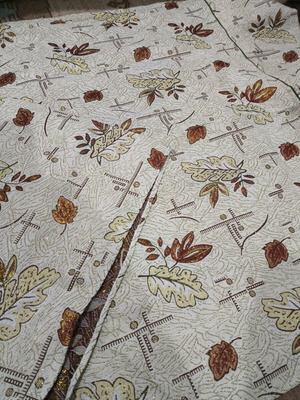 Sofa cover like new, beige with golden shades 160x100cm