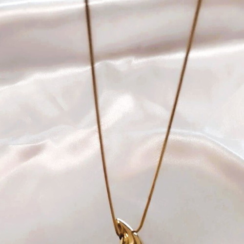 Necklace chain with gold teardrop pendant new