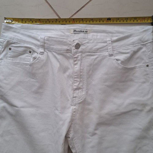 White elastic jeans Fionina Jeans like new, size 6XL