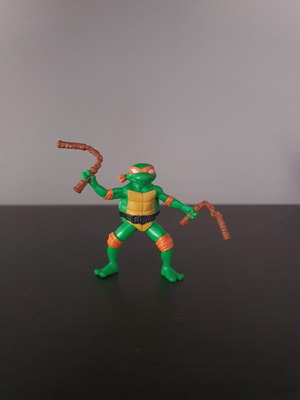 Michelangelo figure TMNT Mayhem 2023 used