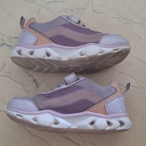 Disney Elsa Kids' Athletic Shoes with Light-Up Soles Size 30 used, purple