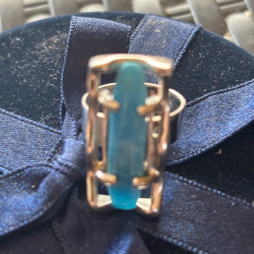 Silver 925 ring with elongated turquoise stone, like new