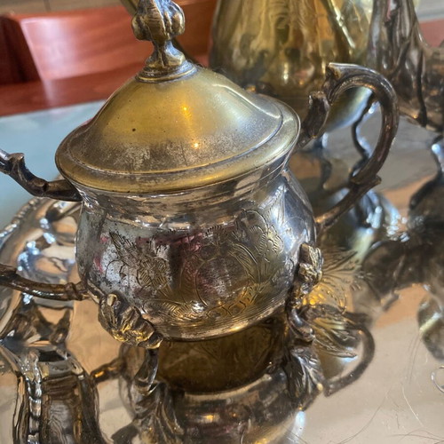 Vintage silver-plated serving set like new with tray