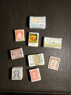 Stamp collection new, 10 bundles (~1000 pieces) from multiple countries