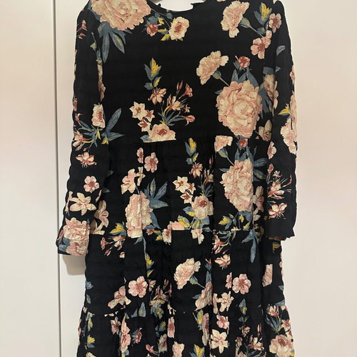 Zara Crinkle dress like new, black with multicolor flowers, size S