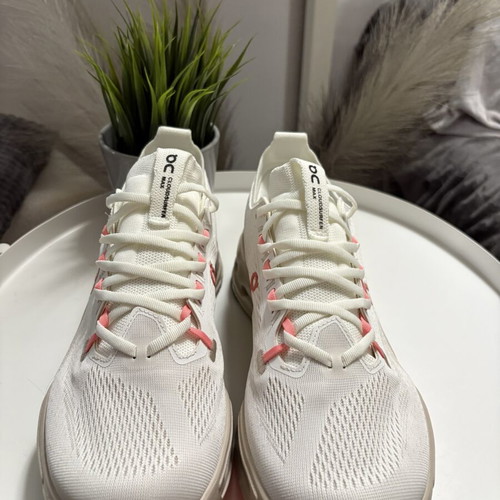 On Cloudsurfer Max sneakers, beige, size 42.5
