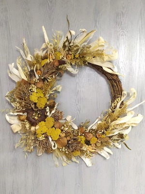 Handmade decorative wreath with dried flowers and plants new