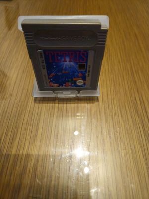 Tetris Game Boy cartridge used with case and label