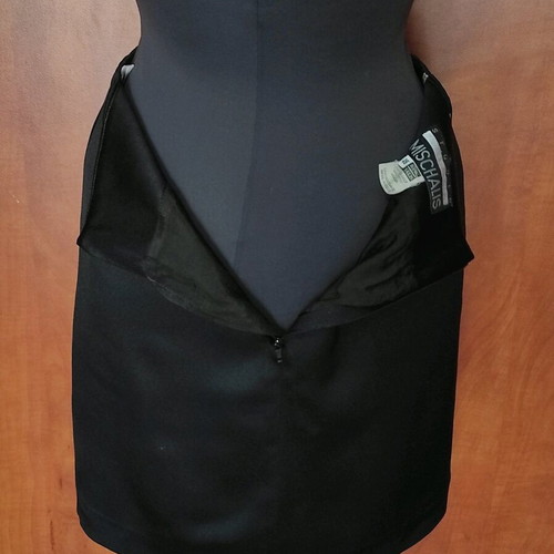 Vintage Studio Mischalis Skirt like new black heavy satin M
