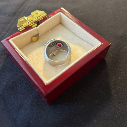 Silver 925 ring with white and red heart stone like new