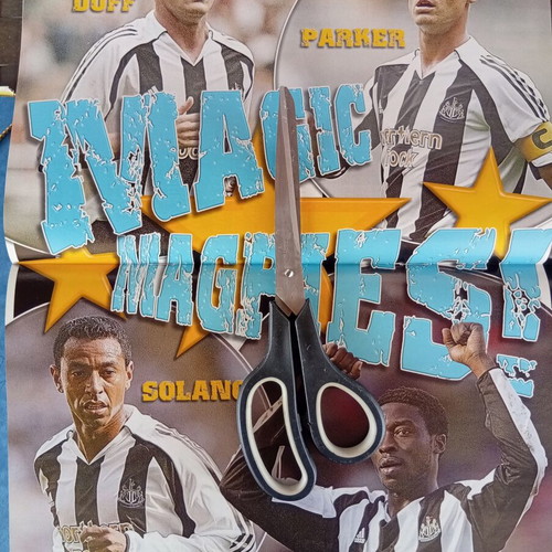 Match Football Magazine issue 22-28/8/2006 like new with Newcastle posters