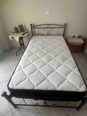 Orthopedic mattress like new, size 105 x 190 cm