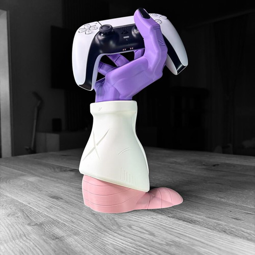 Controller Stand inspired by Frieza, universal for PS5/PS4/Xbox