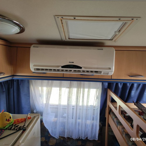 Hobby 7m family caravan, fully autonomous