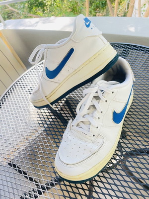 Nike Air Force 1 αθλητικά μεταχειρισμένα, μέγεθος 39, άσπρο και μπλε