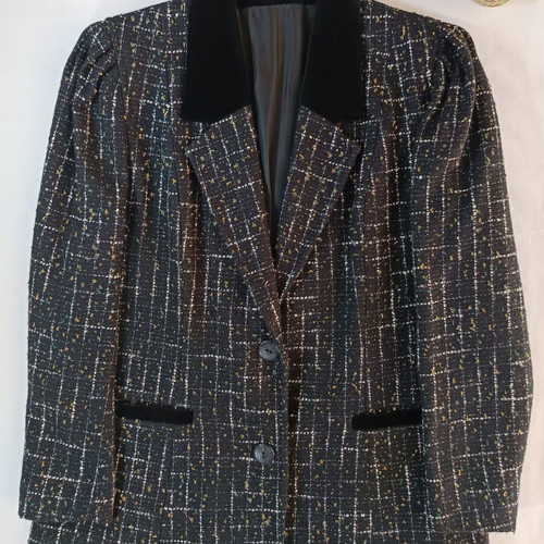 Vintage Fragos plaid suit set with skirt like new