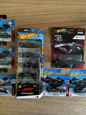 Hot Wheels F1 toy cars, set
