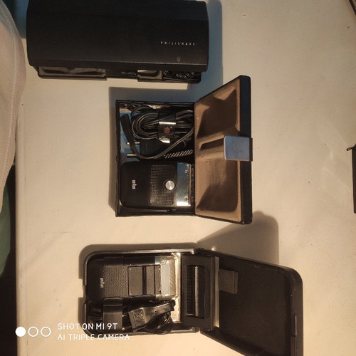 Shaving machines used, pack of 6, with boxes for collection