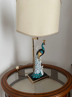 Table lamp made of painted porcelain in peacock shape like new