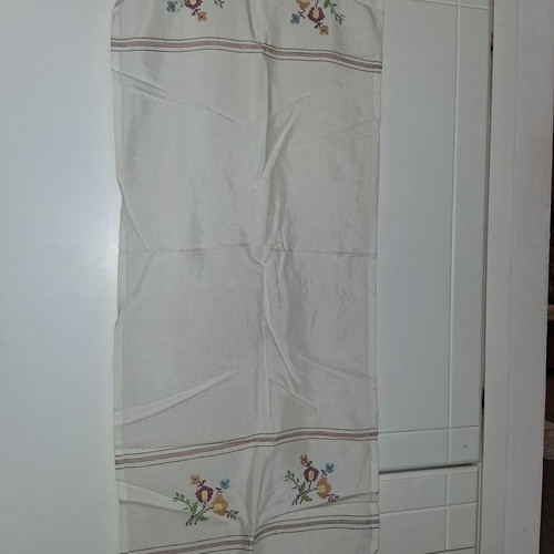 Embroidered table runner 110×45 cm like new with fringes