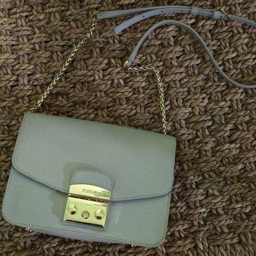 Furla Metropolis shoulder bag like new, blue turquoise leather