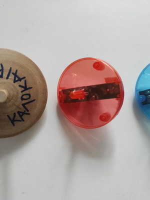 Spinning tops new, pack of 3