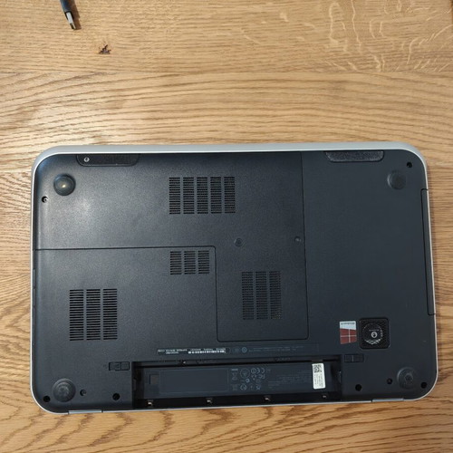 Dell Inspiron 17R SE 7720 laptop used, i7, 17.3", Nvidia GT 650M, 2 SSD, Linux