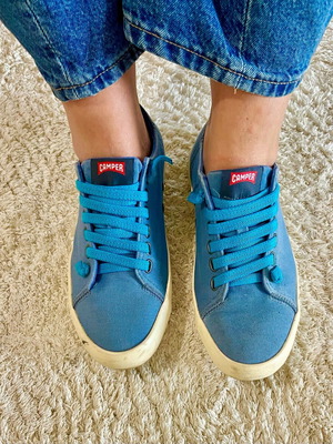 Camper Canvas Sneakers Size 41 Like New Blue Turquoise