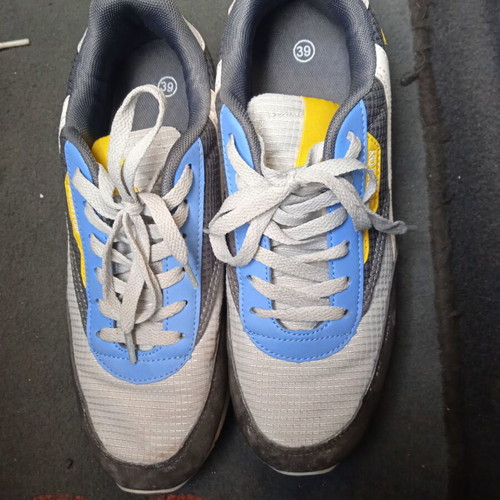 Fashion athletic shoes size 39 like new, gray, black, white, yellow, blue