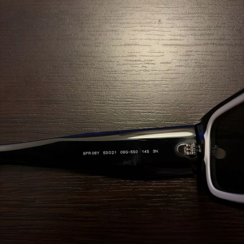 Prada sunglasses like new, black