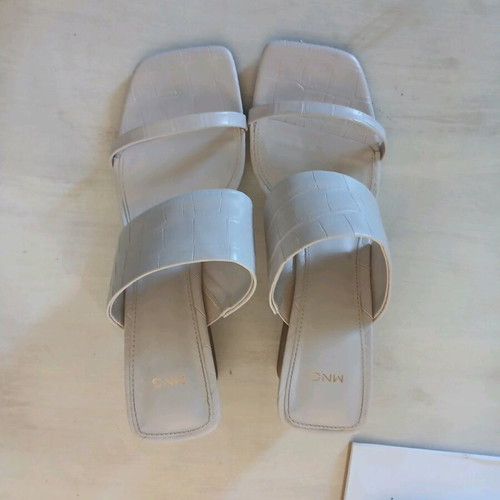 Mango wide heel sandals size 40 like new, beige