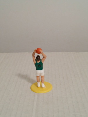 Mini basketball player figure used, shooting pose set of 5