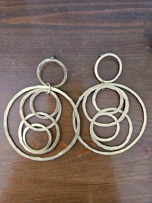 Hammered earrings gold color like new