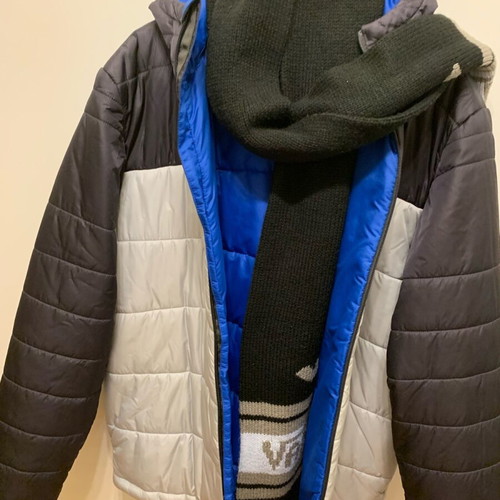 The North Face snow jacket like new, size M