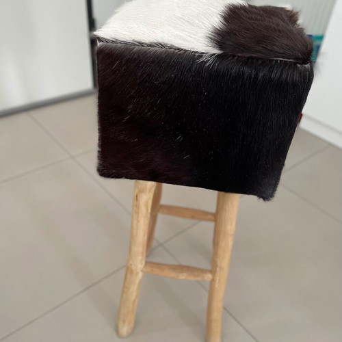 Bar stool like new decorative for clothing store