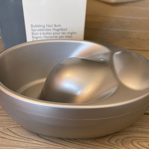 Spa manicure bowl used for hand relaxation