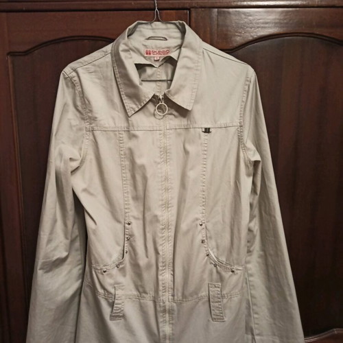 Splendid women's short jacket size L beige like new