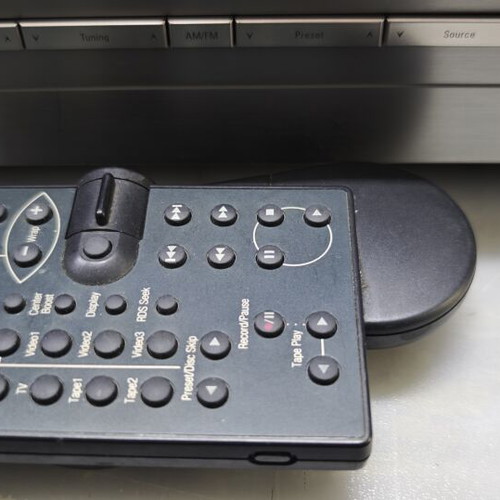 Harman Kardon AVR 230 receiver used, good condition