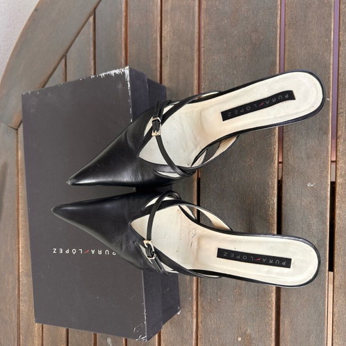 Pura Lopez black leather mule size 40 like new