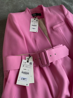 Zara suit set new pink jacket and trousers