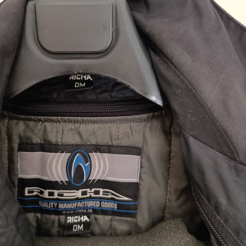 Motorcycle jacket used with shoulder and elbow protectors, women's