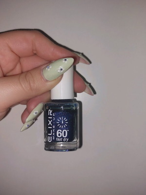 Nail polish used, 80% full