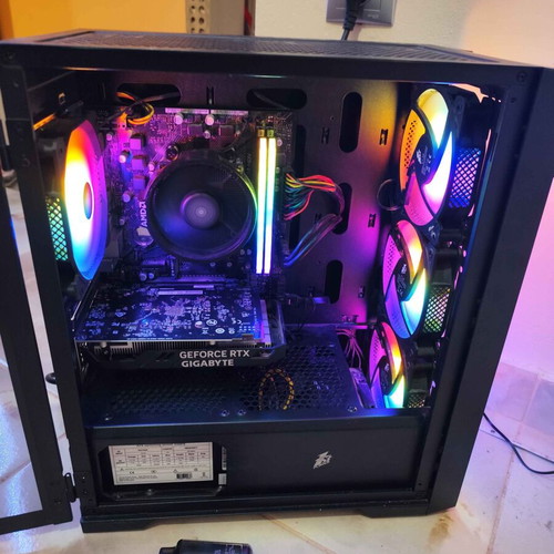 Gaming PC Ryzen 5 4500, RTX 3050, 16GB Corsair Vengeance RGB, 512GB SSD