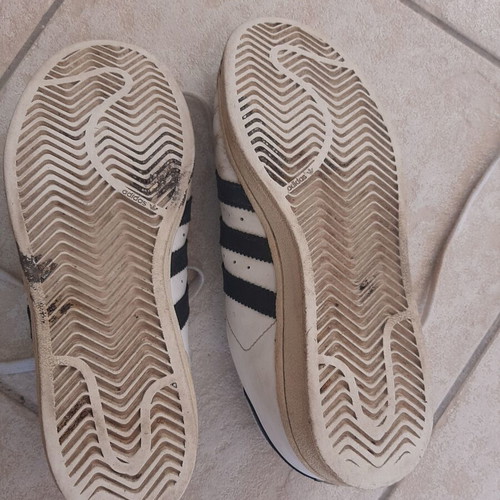 Adidas shoes used, size 37.5, black and white athletic