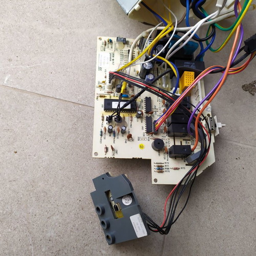 Firstline Gree Air-Condition Electronic Board used, no remote