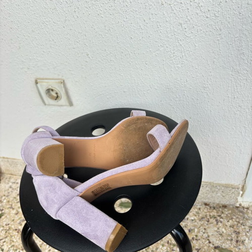 Ideal Shoes women's suede sandals size 39, like new, purple lilac