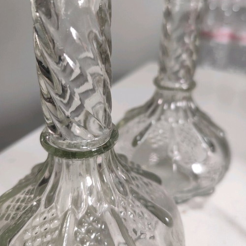 Vintage wine carafes like new, set of 2