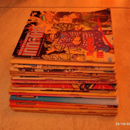 Mikros Ippotis used comics 15+2 issues