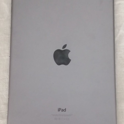 Ipad Air 2 128GB used, broken screen, fully functional touch and battery