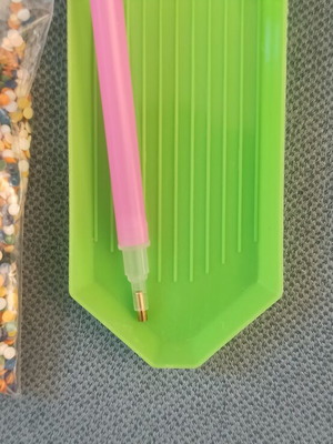 Diamond painting tool set like new with colorful rhinestones